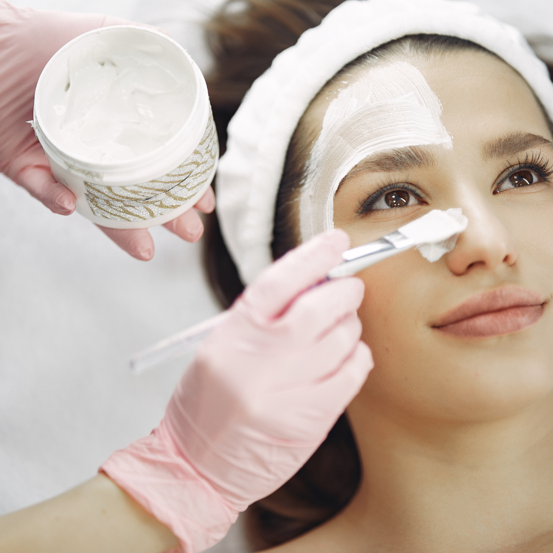 Limpieza Facial Profunda con vitaminas, hidratación facial en Coslada